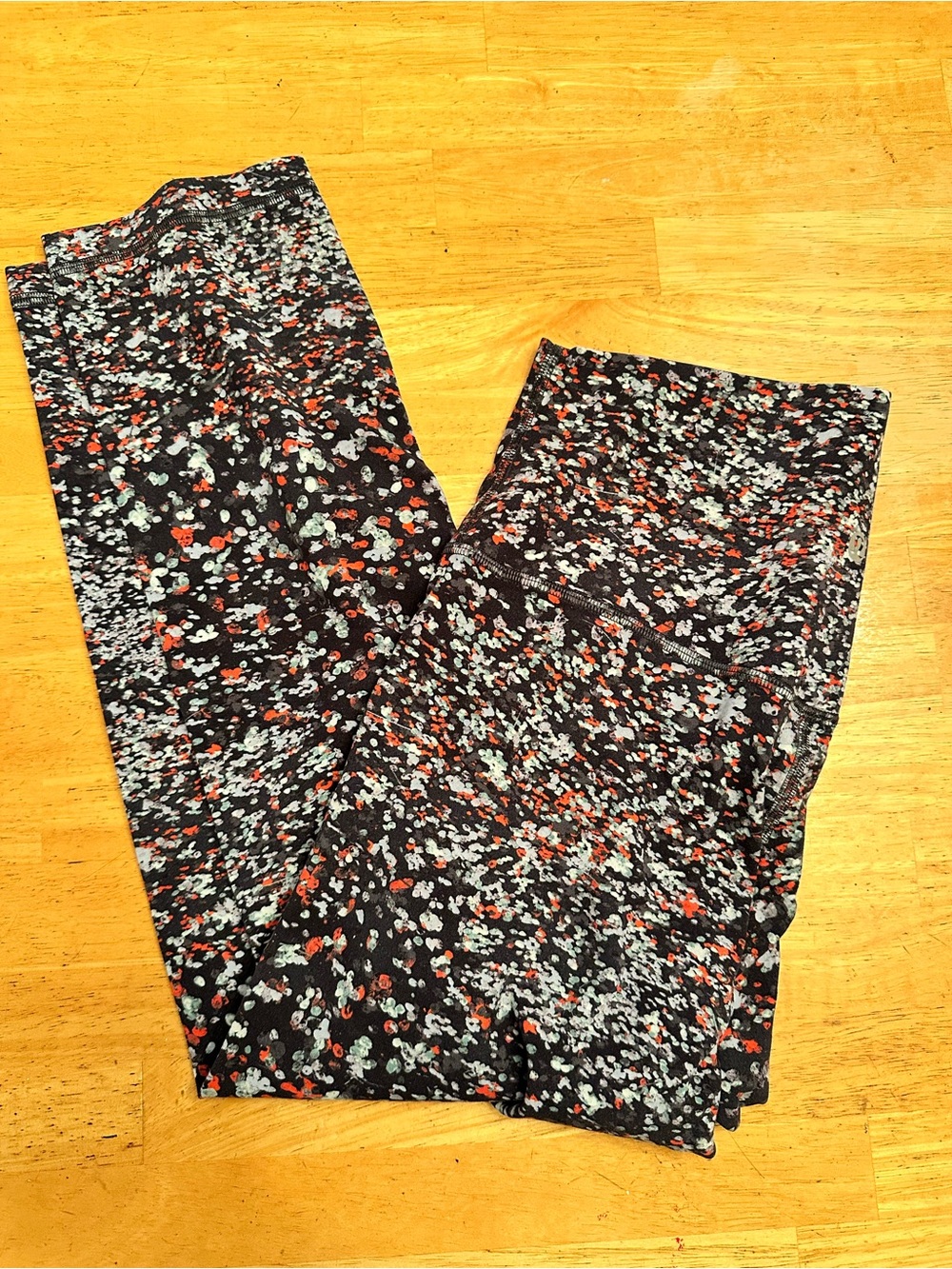 Lululemon cropped align leggings size 6